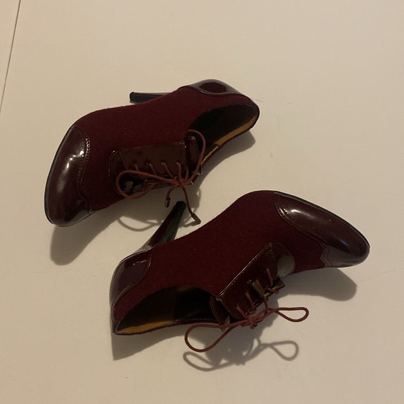 Gorgeous Ox blood red heels - Picture 3 of 8